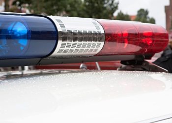 Auto Klub – Smiju li to oni? Razbio F8 Spider na autocesti, pa mu policajac neredio da pokrene motor i odveze ga do prvog izlaza