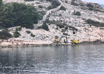 BAGERI U MORU ŽIRJA Krenuli “vjesnici jadranskog proljeća”