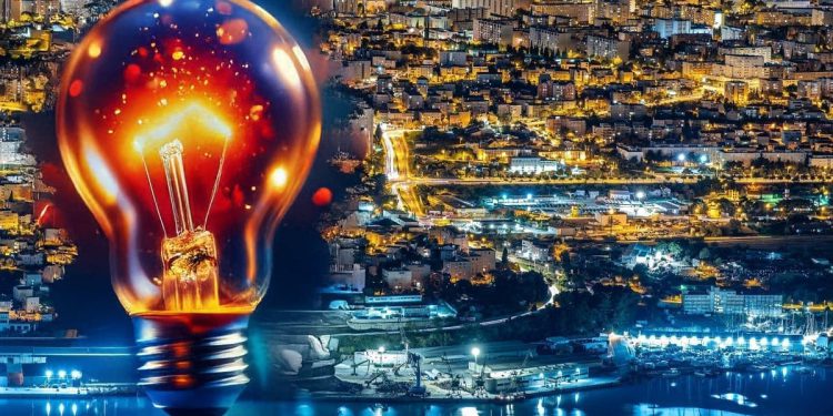 BEZ STRUJE Ne ostanite praznih mobitela i neskuhanog ruča: Dijelovi Splita, Kaštela i Dlamatinske zagore sljedeća dva dana bez električne energije