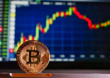 Bitcoin pao na najnižu razinu u tri tjedna, ulagači se povlače iz rizične imovine