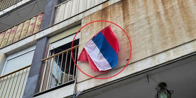 Bizaran slučaj u Splitu. Što je to osvanulo na zgradi? Policija otkriva detalje