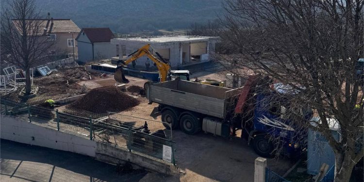 Bosančić se pohvalio radovima u Dugopolju: ‘Ako Bog da bit će to impozantan i vrlo moderan objekt kakvog naši najmlađi i zaslužuju’