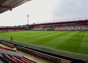 Bournemouth vs Liverpool-Premier liga: rezultat uživo, vijesti i ažuriranja dok visoko leteća Redsi putuju do vitalnosti kako bi se suočili s trešnjama u formi plus ažuriranja iz ostalih u 15 sati, uključujući Everton vs Leicester City