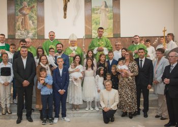 Bračni par iz Hrvatske posvojio sedmero djece: Nevjerojatnu priču svjedočit će u Virovitici