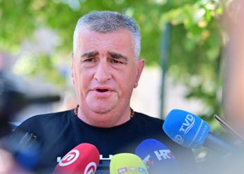 Bulj se protivi izgradnji solara: „Ovaj štetan projekt od kojeg narod nema ništa graditi NEĆETE”