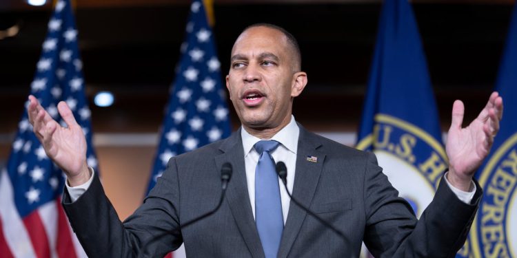 CNN roštilj hakeem jeffries o tome jesu li demokrati kuća učinkoviti protivljenje Trumpu