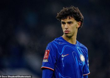 Chelsea Outcast ‘gura se u AC Milan’ usred interesa Aston Vile – dok agent Jorge Mendes ‘leti u London kako bi uvjerio Bluesov ugovor o zajmu