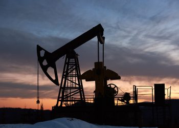 Cijene nafte stabilne na 76 dolara, u fokusu Kina i SAD