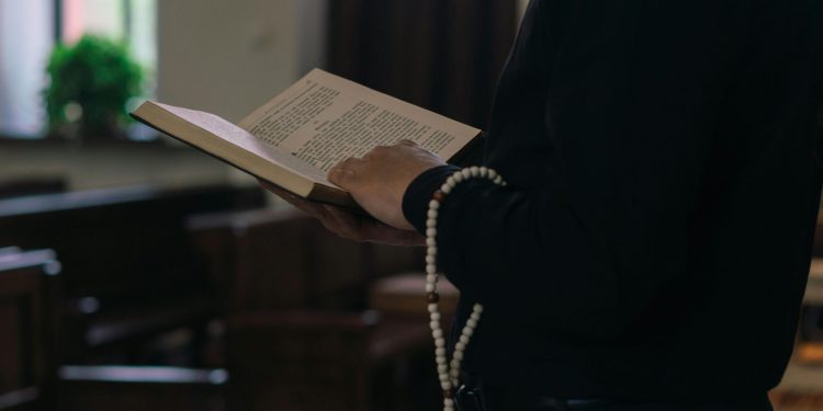 Čudesno svjedočanstvo ozdravljenja po zagovoru svećenika: ‘Bolovi su bili neizdrživi’