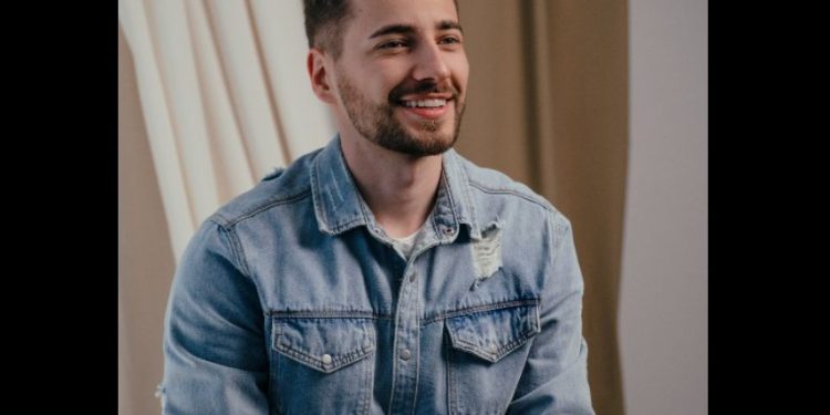 Čudo na molitvi zajednice Božja pobjeda, Valentin svjedoči: ‘Na očigled svih, rame se spustilo’