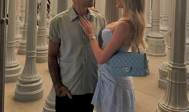 Djevojka Liama ​​Paynea Kate Cassidy vraća se na društvene medije dok dijeli srdačno povratak sa zvijezdom One Direction