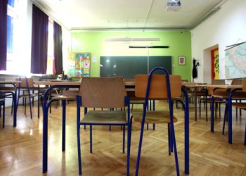 Dojavljena bomba i u dubrovačkoj Privatnoj gimnaziji, policija istražuje slučajeve