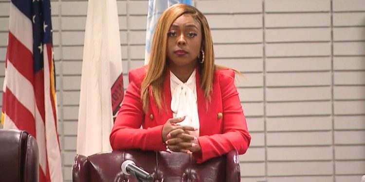 Dolton, Illinois, gradonačelnica Tiffany Hendurda predviđala je da izgubi primarnu na Landside