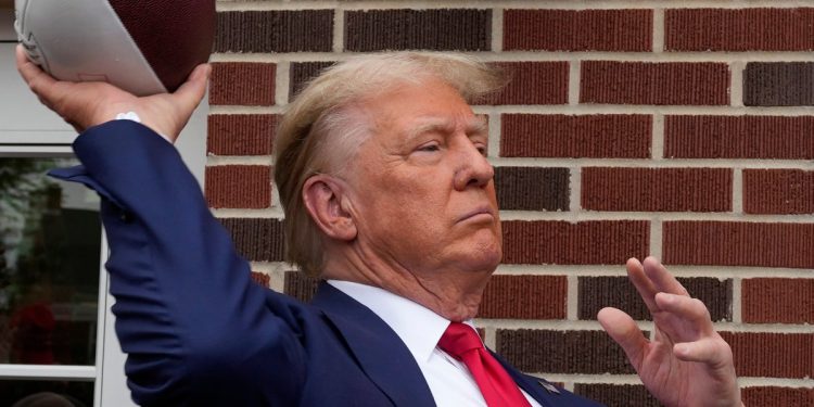 Donald Trump kreće prema Super Bowlu s kompliciranim NFL odnosom