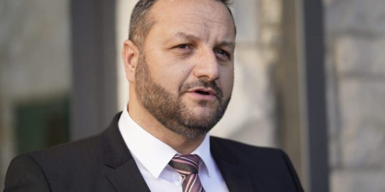 Dropuljić će biti HDZ-ov kandidat za načelnika Podstrane: “Naš Mijo je pravi borac”