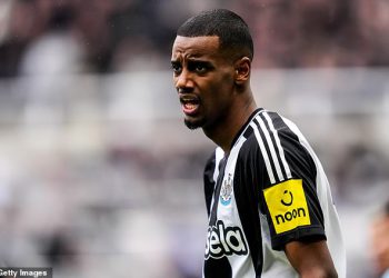 Eddie Howe pruža ažuriranje ozljede Alexandera Isaka nakon što je Striker propustio Liverpool Clash – i inzistira na tome da Newcastle nije pretjeran na Star Man