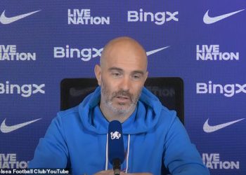 Enzo Maresca napravi major Backtrack, a sada kaže da se borba Chelsea cilja na Ligu prvaka ove sezone, nakon što tvrdi da su mu vlasnici nisu razgovarali o najboljoj četiri završetka