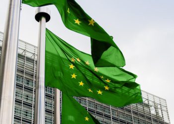 Europska komisija planira drastično smanjiti ekološku regulaciju tvrtki