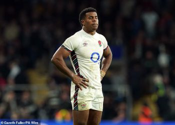 Exeter, Engleska i RFU kako bi se obavljali istrage o pogrešnom postupanju sezone Immanuela Feyi-Waboso-a koji završava ozljedom ramena