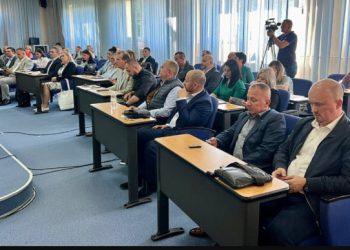 FORMIRANJE NOVE VEĆINE Većina zastupnika zatražila sjednicu skupštine i smjenu SDA-ove vlade u Tuzli