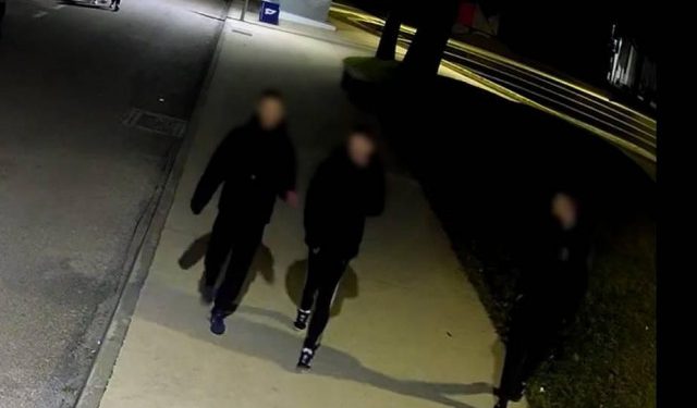 FOTO Maloljetnici oštetili Smart kiosk na kampusu Sveučilišta u Mostaru