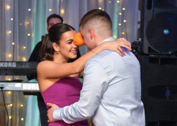 FOTO O, lipa mladosti! Pogledajte kako su blistali sinjski maturanti na pragu odraslog života