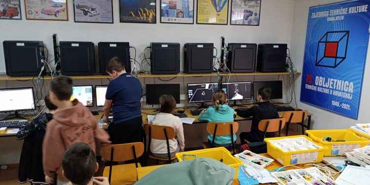 FOTOGALERIJA Međunarodni dan žena i djevojaka u znanosti obilježen u ZTK grada Splita