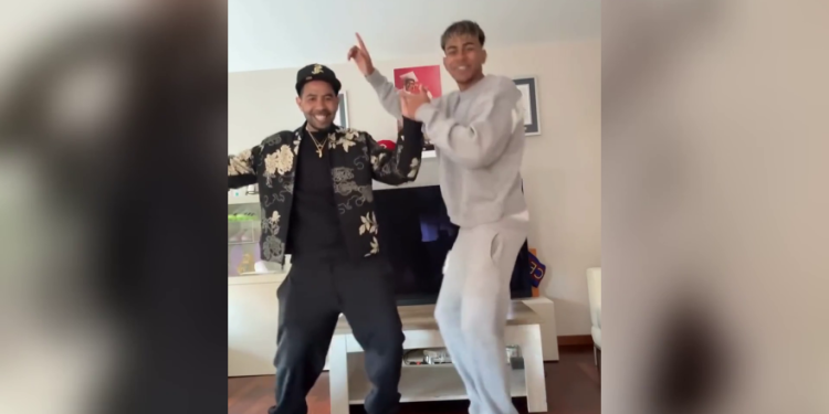 Fenomen na terenu … a također i vani! Lamine Yamal pleše s ocem