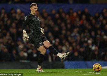 Filip Jorgensen bio je potpisivanje za budućnost, ali sada treba ubrzati svoj napredak nakon što je Enzo Maresca ispustio Roberta Sancheza, piše Kieran Gill