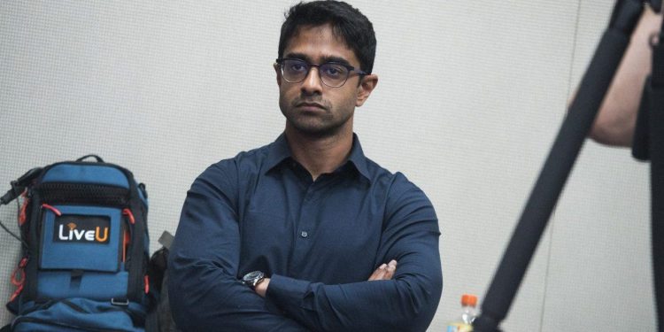 Flashback: Bivši pomoćnik AOC -a koji izaziva Pelosi nosio je košulju s nacističkim suradnikom