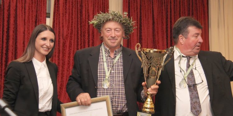 Frančesko Duboković dvostruki šampion na jubilarnim Danima maslinova ulja otoka Hvara