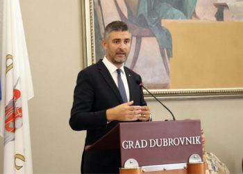 Franković optužio srđevce za političku manipulaciju i objavio cijeli video svog govora iz 2015. o golfu