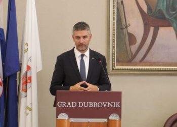 Franković poručio Bonačić Obradović: Ne može HDZ biti kriv što ste lažno prijavili adresu i zaradili milijun eura