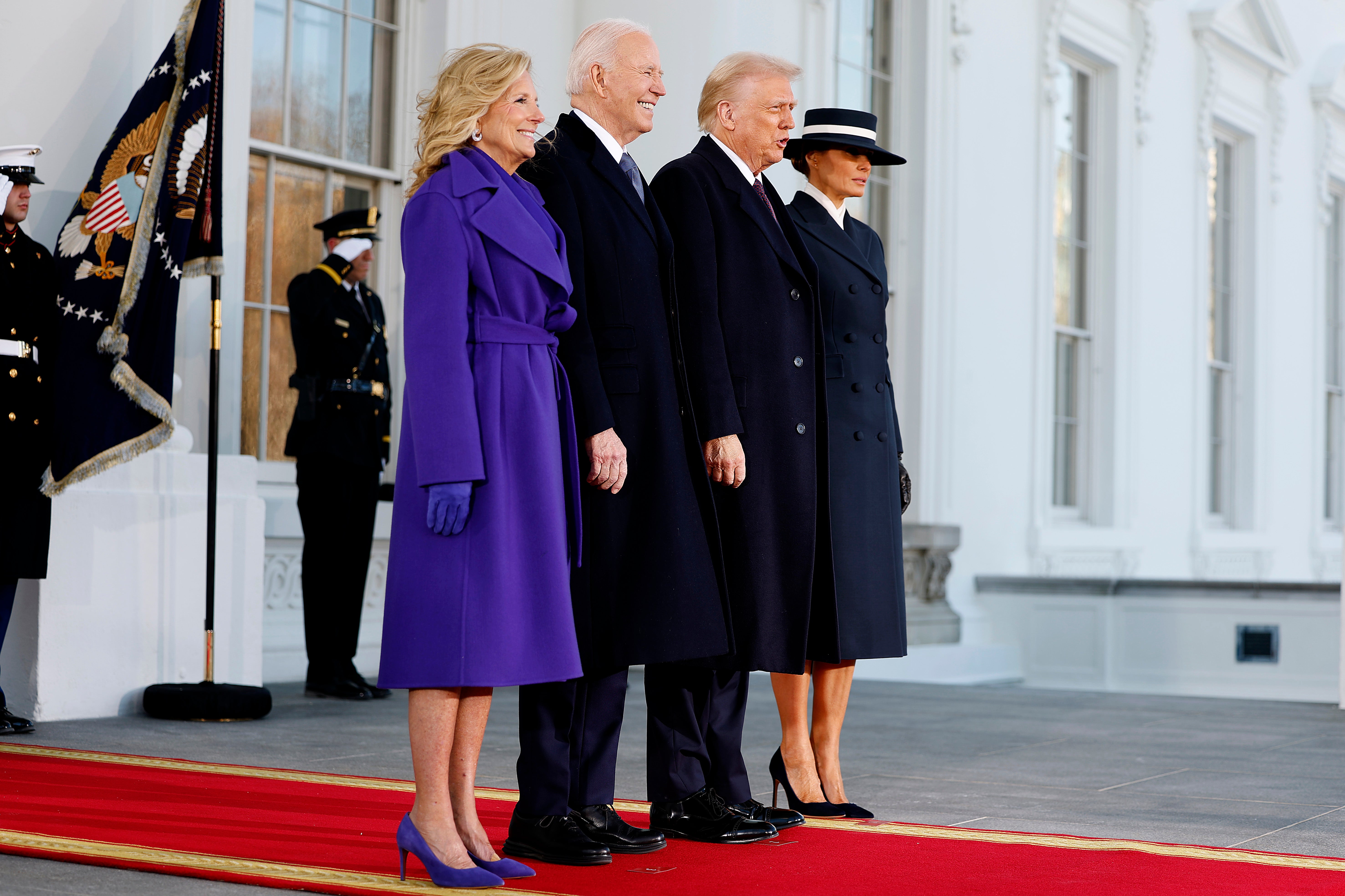 Prva dama Jill Biden i američka predsjednica Joe Biden dobrodošli su američkom predsjedniku Donald Trump i Melania Trump u Bijelu kuću uoči ceremonije inauguracije 20. siječnja 2025. u Washingtonu, DC