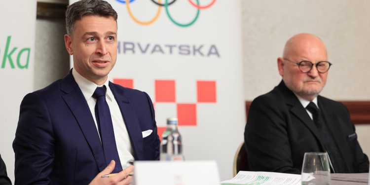 I OTP od ožujka snižava kamatne stope na stambene kredite