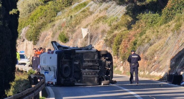 DOVRŠEN OČEVID Stijena koja je ubila vozača i ranila suvozača, pala je s 200 metara visine!
