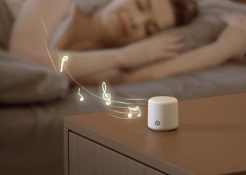 Imate problema sa spavanjem tijekom putovanja? Provjerite prijenosni stroj za buku DreamEGG za samo 8 dolara