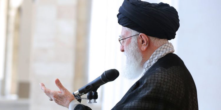 Iranski vrhovni vođa pozvao je da opozove Fatwa na nuklearno oružje – Telegraph – RT World News