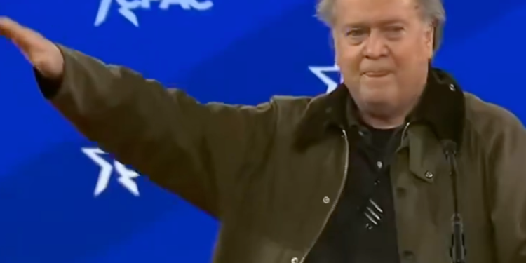 Je li Steve Bannon bljesnuo nacistički pozdrav na CPAC -u?