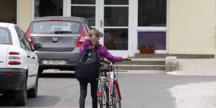 Jesu li islamisti infiltrirali hrvatske škole? Pojavili se jezivi natpisi na zidovima