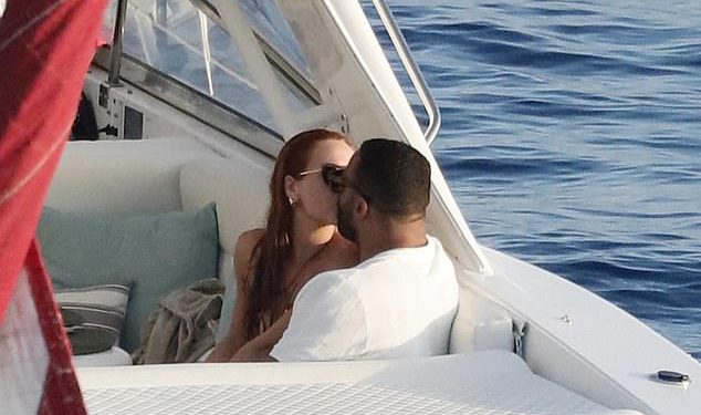 Jetsov Solomon Thomas spakira na PDA s djevojkom u St Bartsu, kao besplatna agencija nakon katastrofalne sezone