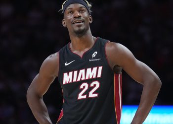 Jimmy Butler Trade Saga konačno se završava jer NBA zvijezda sleti s šokiranim timom u još jednom ugovoru o blockbusteru