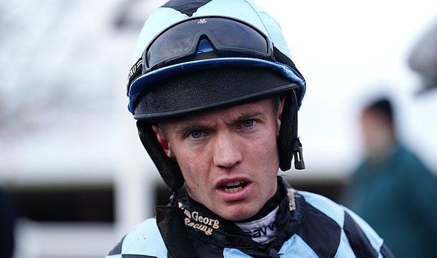 Jockey Michael O’Sullivan mrtav u 24: pobjednik Cheltenhama umire deset dana nakon tragičnog gomile konja tijekom utrke