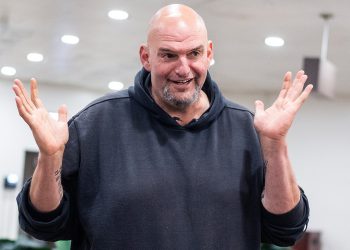 John Fetterman otkriva kako će glasati o Trumpovim nominacijama za Tulsi Gabbard i RFK Jr.