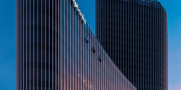 Još jedna banka odustala od povećanja naknada