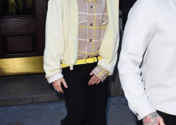 Justin Bieber gleda spušteno kao što je vidio u NYC -u bez supruge Hailey uslijed sve veće brige