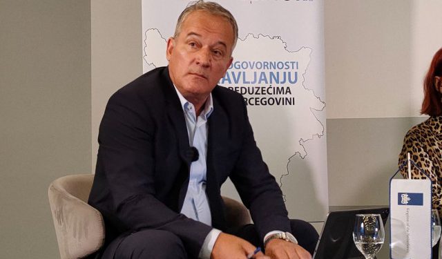 KRIMINAL NA AUTOCESTI Popis ‘sabranih djela’ Elmedina Volodera