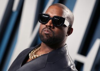 Kanye West napušta X nakon ‘nacističke’ kontroverze – RT zabava