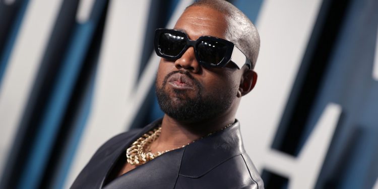 Kanye West napušta X nakon ‘nacističke’ kontroverze – RT zabava