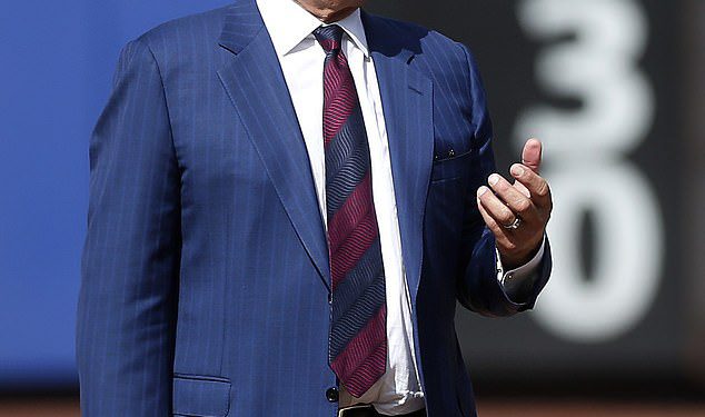 Keith Hernandez ‘ometana’ u kabini Mets nakon što su kamere odsječene od bejzbola kako bi pokazali bikini-obloženi pickleball igrač
